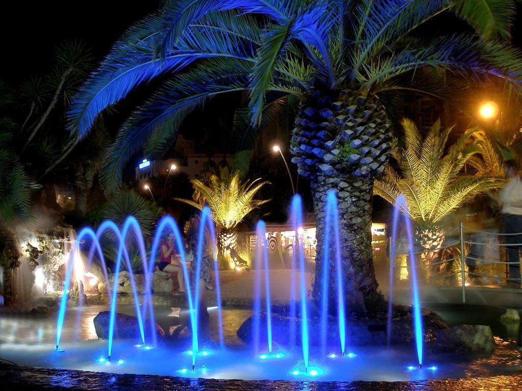 Residence Acquamarina San Benedetto del Tronto Bagian luar foto